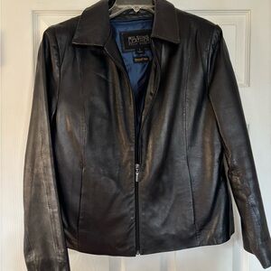 VINTAGE! Wilsons Leather Women's Black Jacket